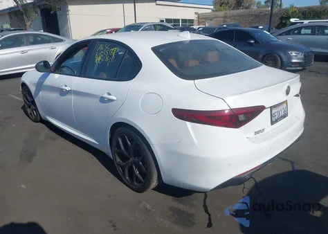 2020 Alfa Romeo Giulia Rwd из США, поврежденный, VIN ZARFAMAN6L7636464